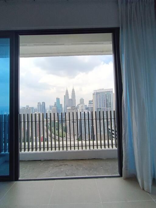 Cl 30A Super Kl View Infinity Pool Klcc Apartment Kuala Lumpur Exterior photo