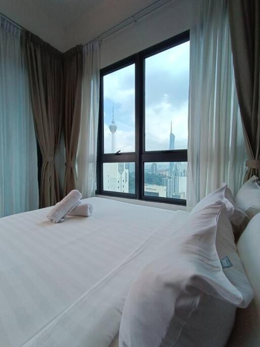 Cl 30A Super Kl View Infinity Pool Klcc Apartment Kuala Lumpur Exterior photo